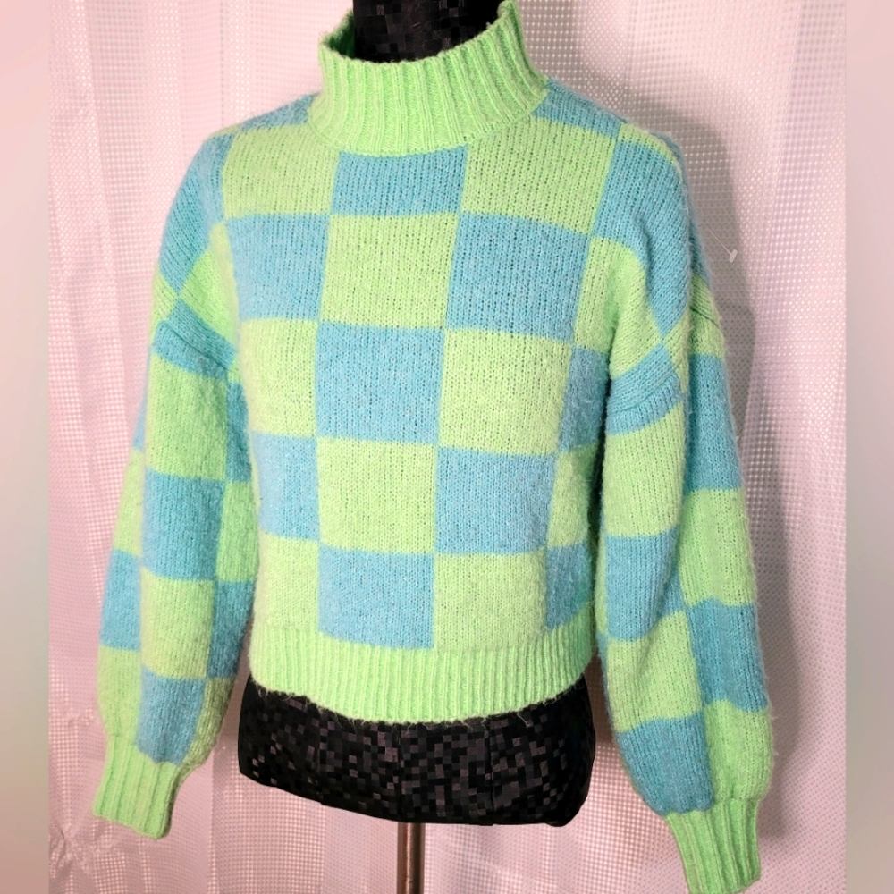 Sweater - Picture 4 of 5